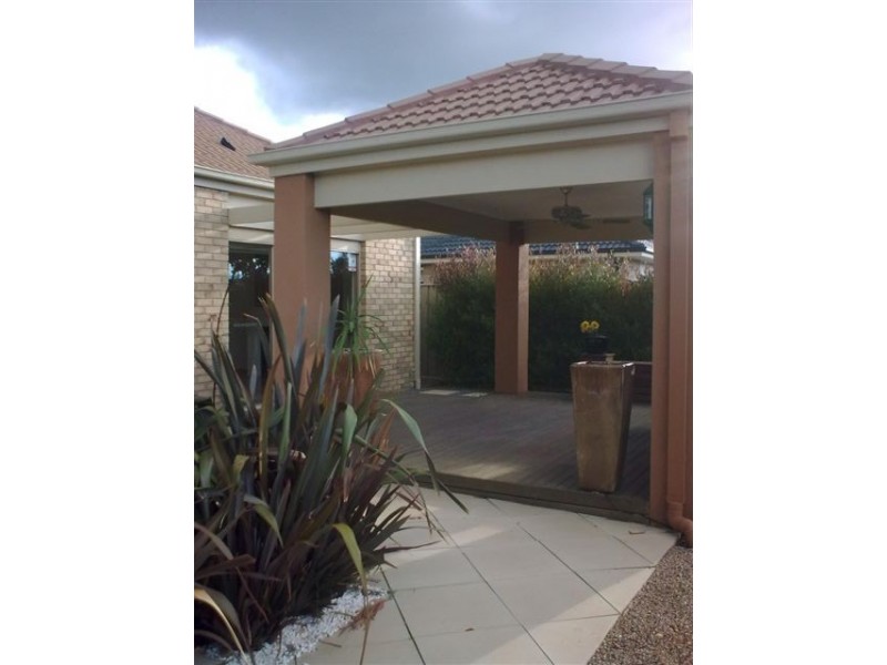 33 Princes Circuit, Craigieburn VIC 3064