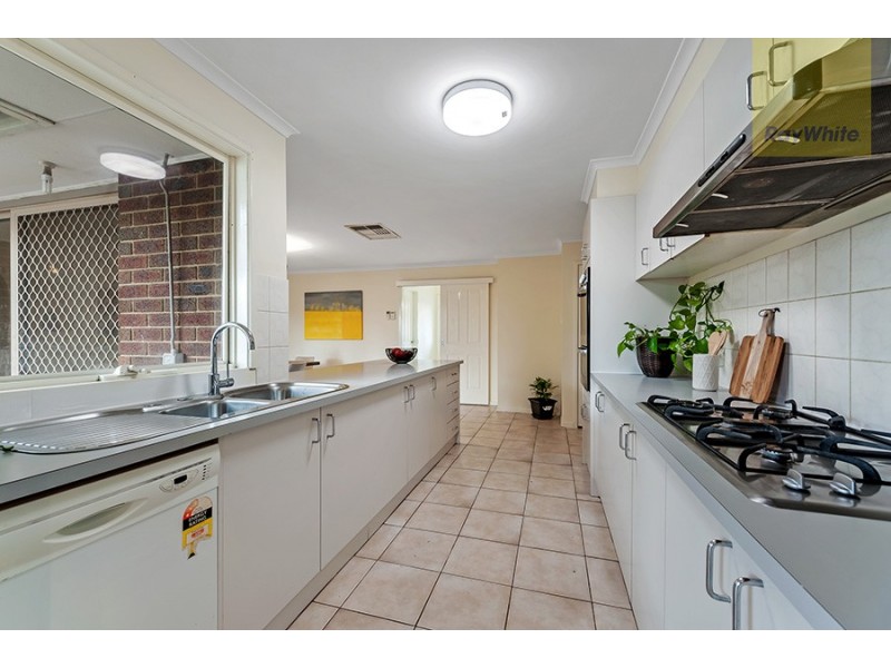20 Yarcombe crescent, Craigieburn VIC 3064