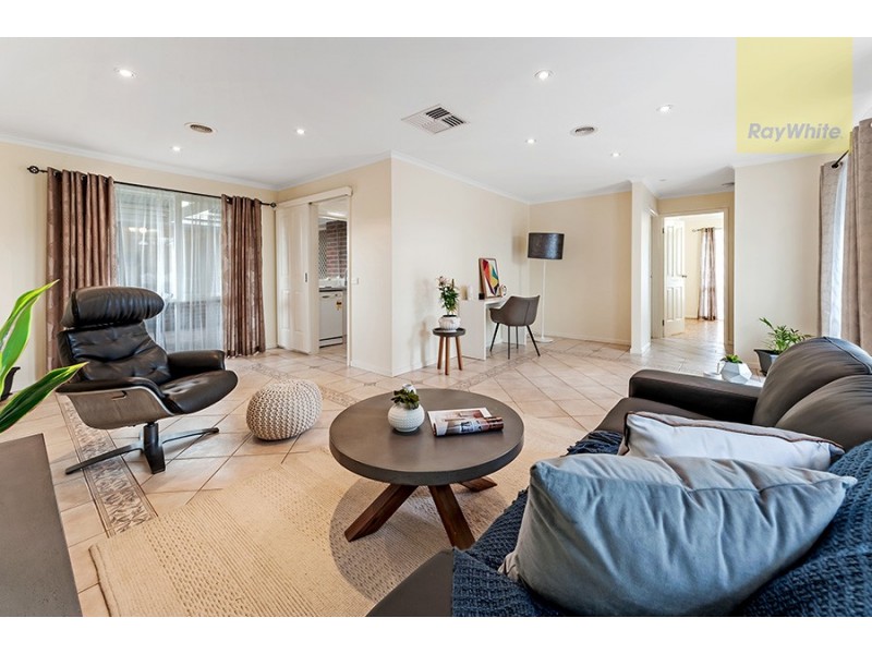 20 Yarcombe crescent, Craigieburn VIC 3064