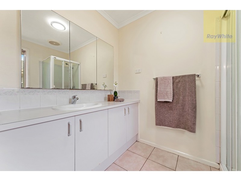 20 Yarcombe crescent, Craigieburn VIC 3064
