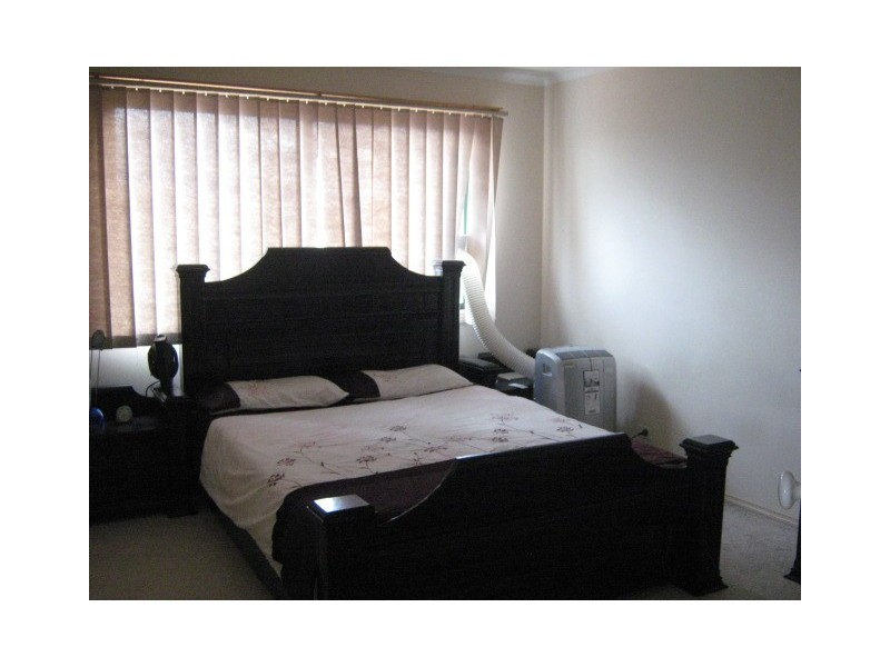 18 Brecon Nook, Craigieburn VIC 3064