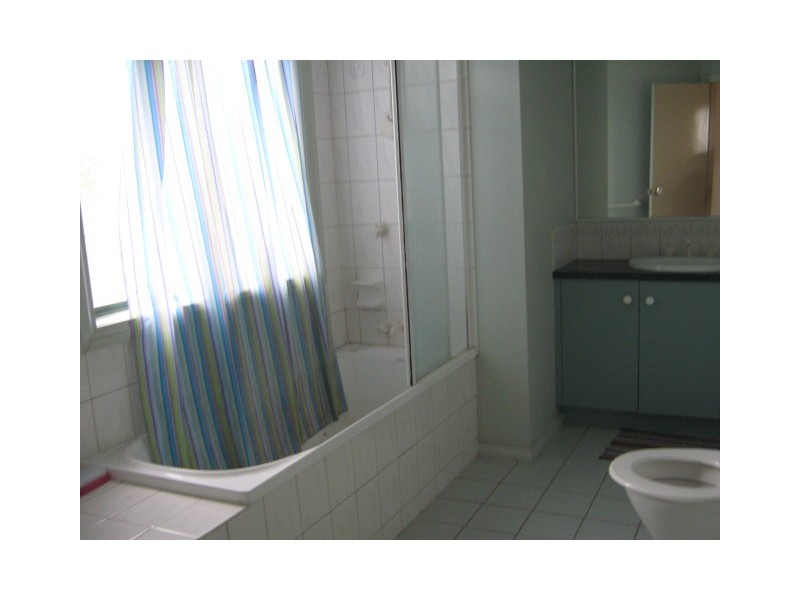 18 Brecon Nook, Craigieburn VIC 3064