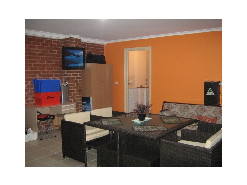 18 Brecon Nook, Craigieburn VIC 3064