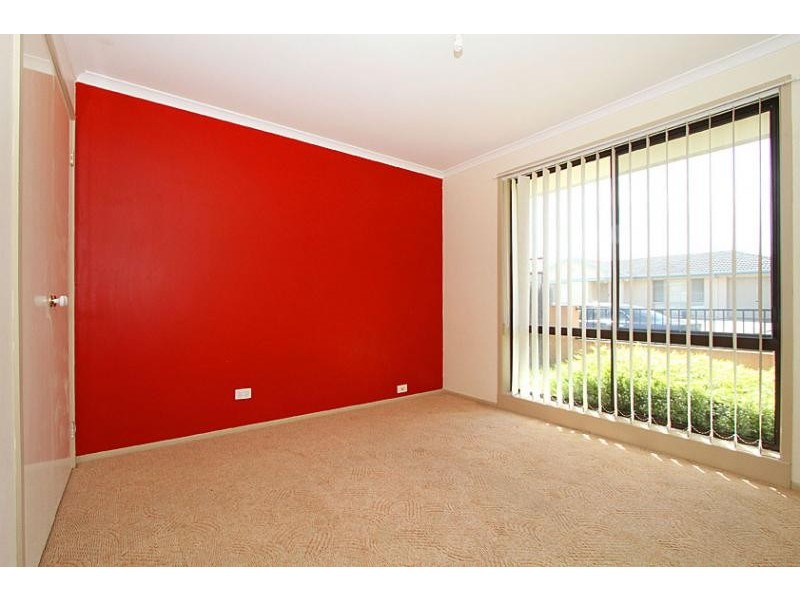12 Hawker Avenue, Roxburgh Park VIC 3064