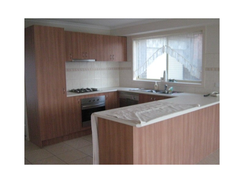 15 Brushwood Circuit, Roxburgh Park VIC 3064