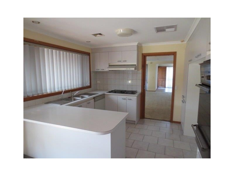 21 Abercarn Avenue, Craigieburn VIC 3064