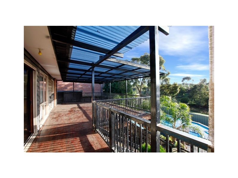 12 Penryn Place, Craigieburn VIC 3064