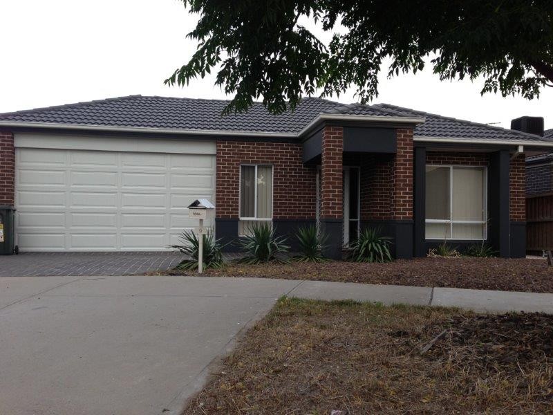 9 Blairgowrie Drive, Craigieburn VIC 3064