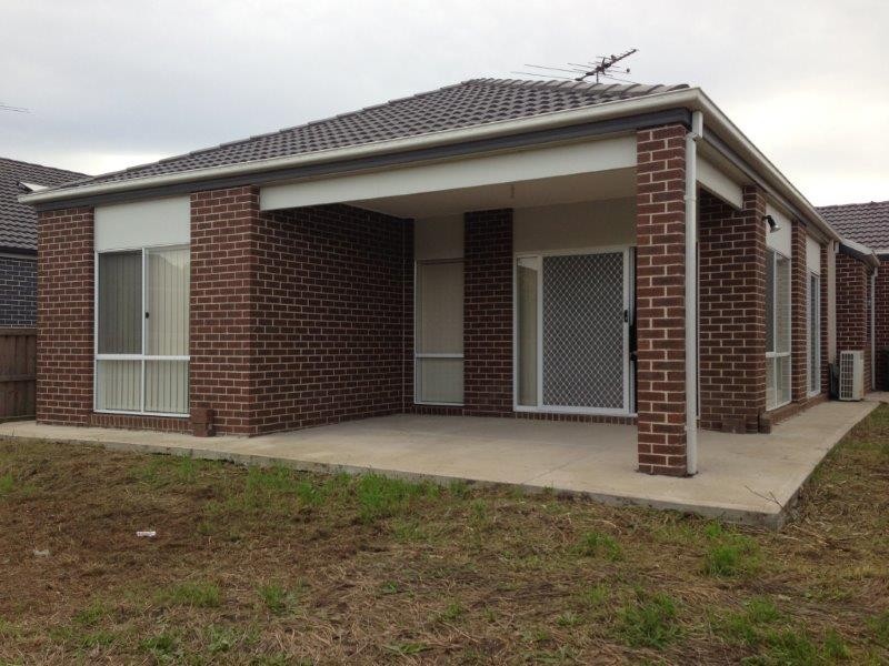 9 Blairgowrie Drive, Craigieburn VIC 3064
