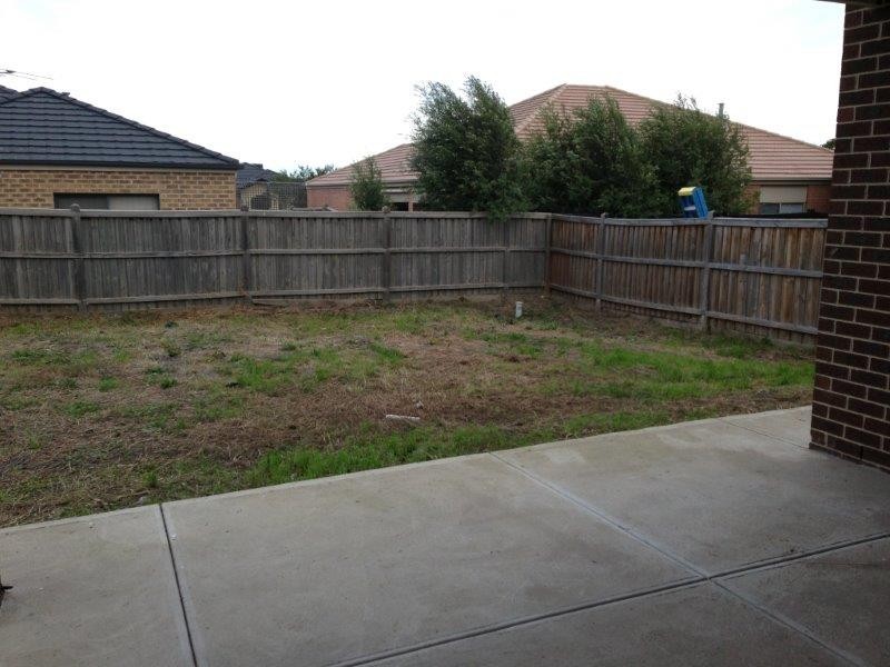 9 Blairgowrie Drive, Craigieburn VIC 3064