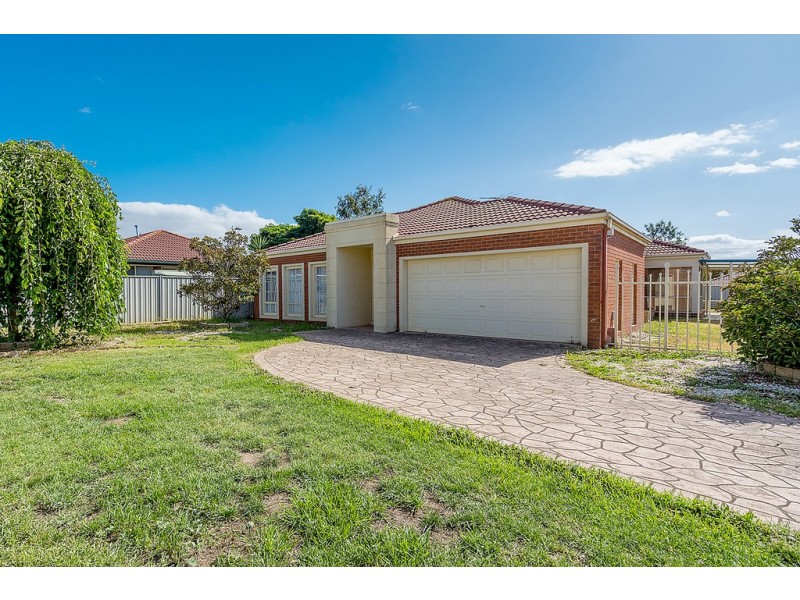 10 Cherry Blossom Close, Craigieburn VIC 3064