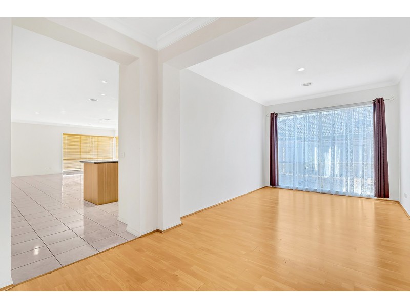 10 Cherry Blossom Close, Craigieburn VIC 3064