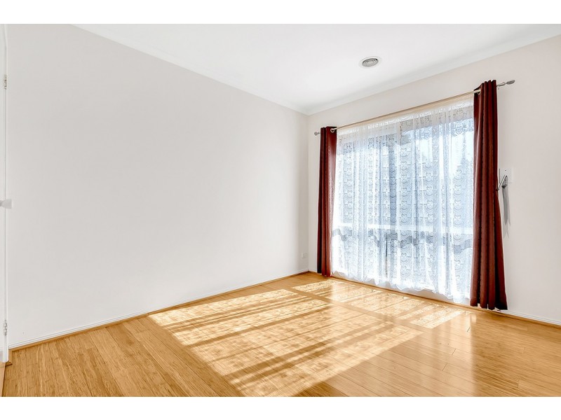 10 Cherry Blossom Close, Craigieburn VIC 3064