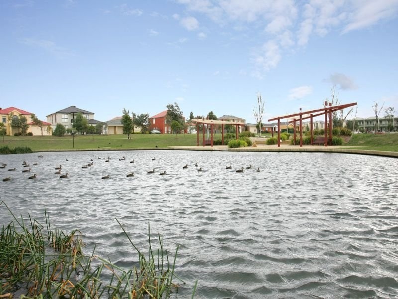 4 Boyden Square, Roxburgh Park VIC 3064