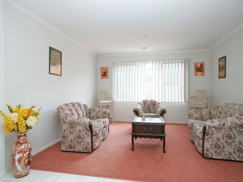 4 Boyden Square, Roxburgh Park VIC 3064