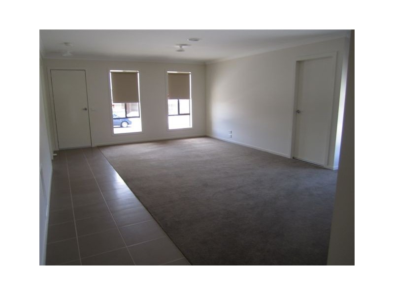 111 Golf View Drive, Craigieburn VIC 3064