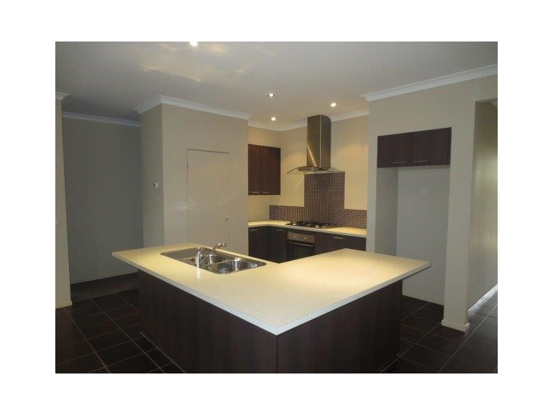 10 Madison Drive, Craigieburn VIC 3064