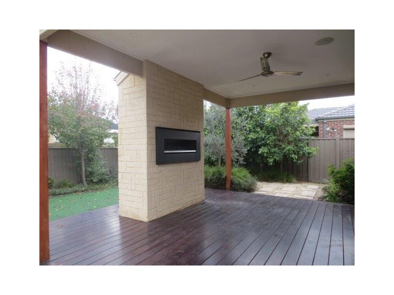 10 Madison Drive, Craigieburn VIC 3064