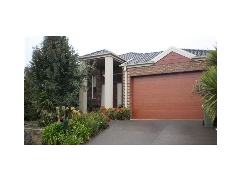14 Scarborough Terrace, Craigieburn VIC 3064