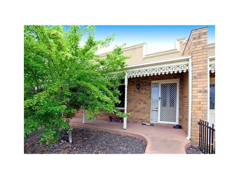 25 Grenville Terrace, Roxburgh Park VIC 3064