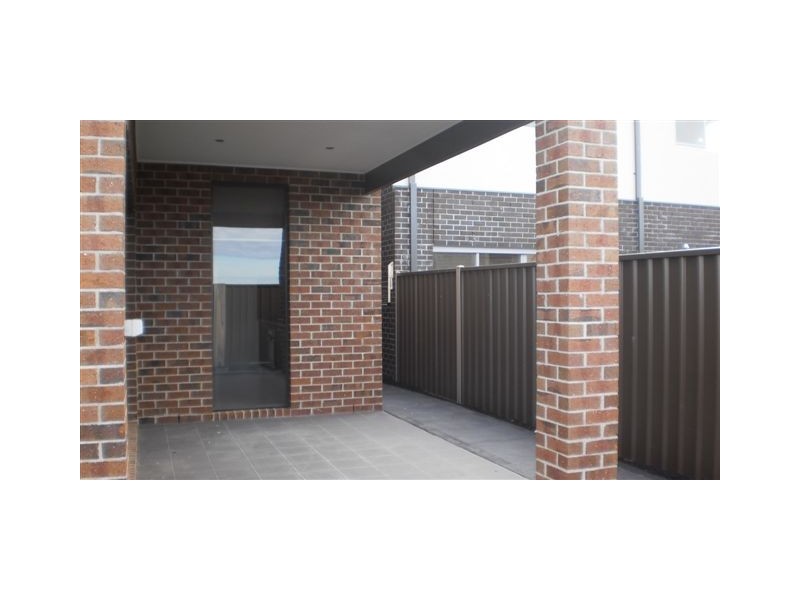 3 Grattan Cove, Craigieburn VIC 3064