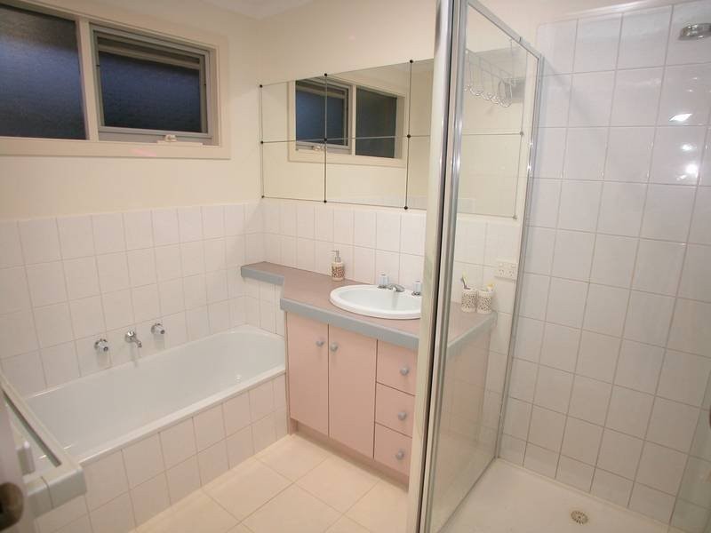 10 Yatton Place, Craigieburn VIC 3064