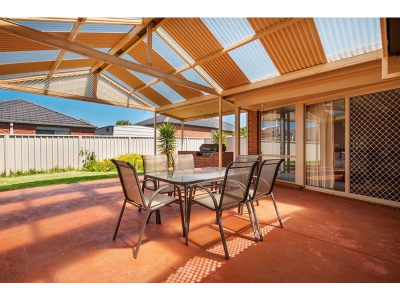 11 Ballybunion Avenue, Craigieburn VIC 3064