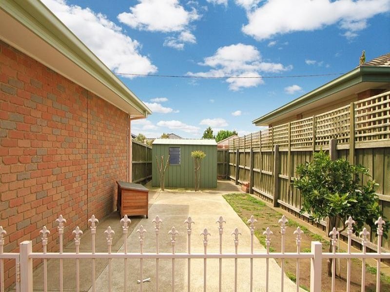 4 Bradworth Street, Craigieburn VIC 3064