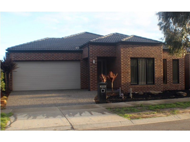 41 Brummel Street, Craigieburn VIC 3064