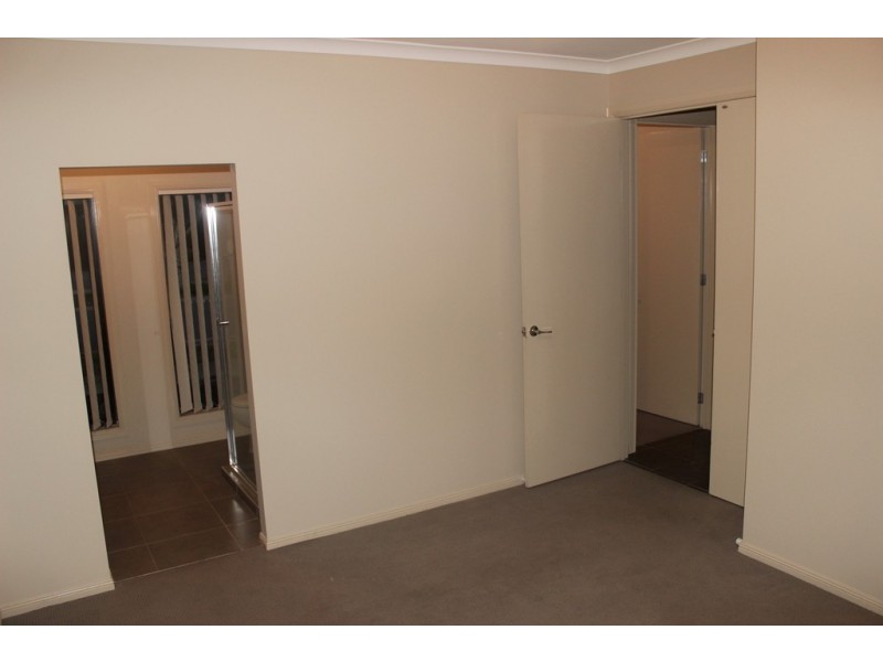 41 Brummel Street, Craigieburn VIC 3064