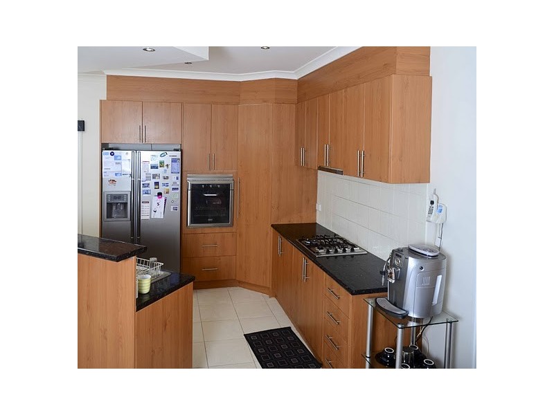 36 Chelsworth Loop, Craigieburn VIC 3064