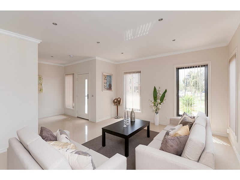 49 Mission Hills Way, Craigieburn VIC 3064