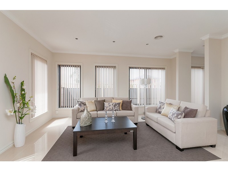 49 Mission Hills Way, Craigieburn VIC 3064