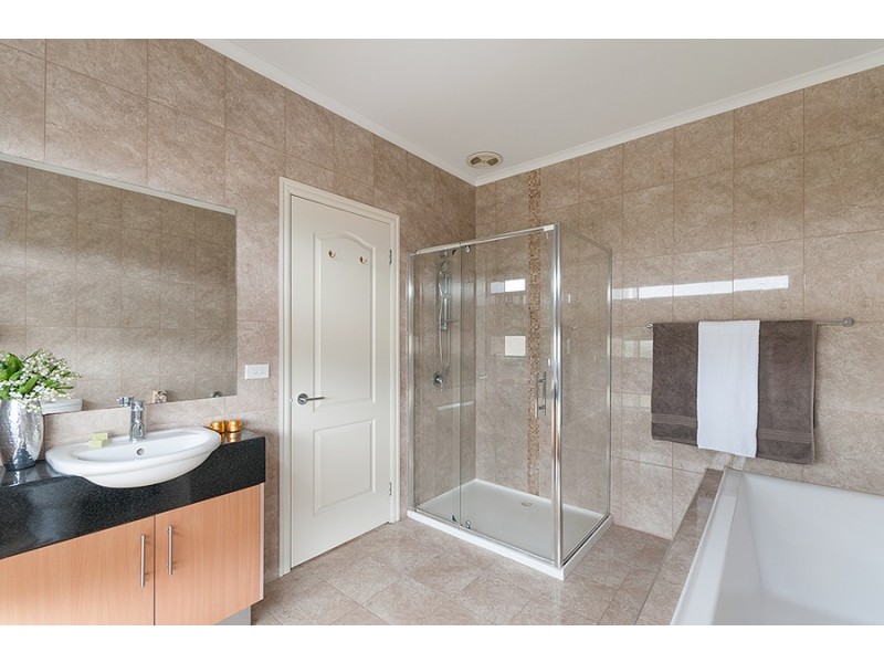 49 Mission Hills Way, Craigieburn VIC 3064