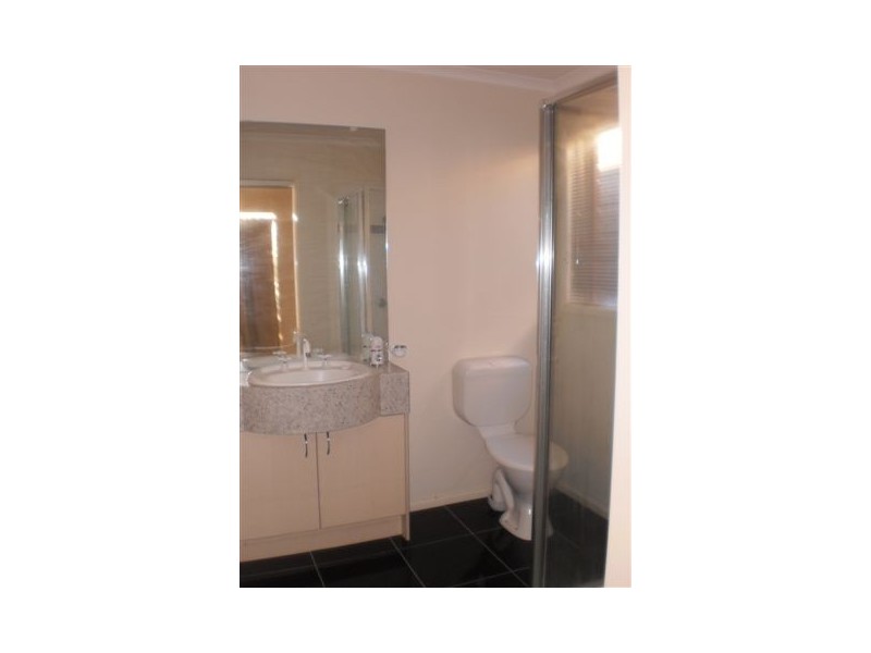 50 Exmouth Rd, Craigieburn VIC 3064