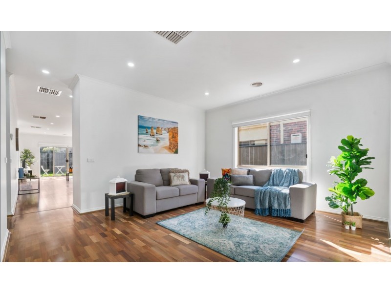 10 Somersby Road, Craigieburn VIC 3064