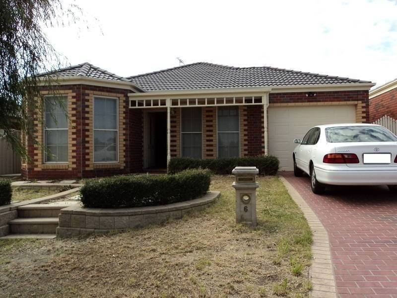 6 Crestwood Lane, Craigieburn VIC 3064