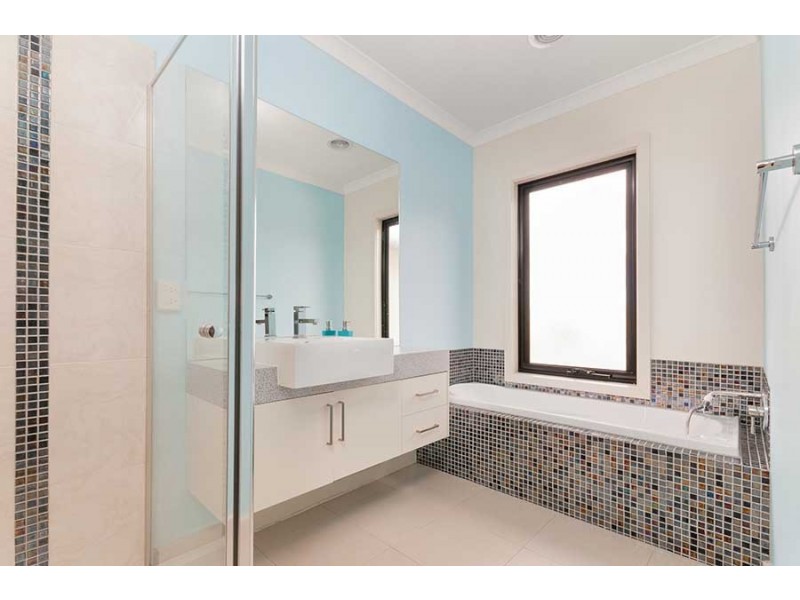 69 Balyang Way, Craigieburn VIC 3064