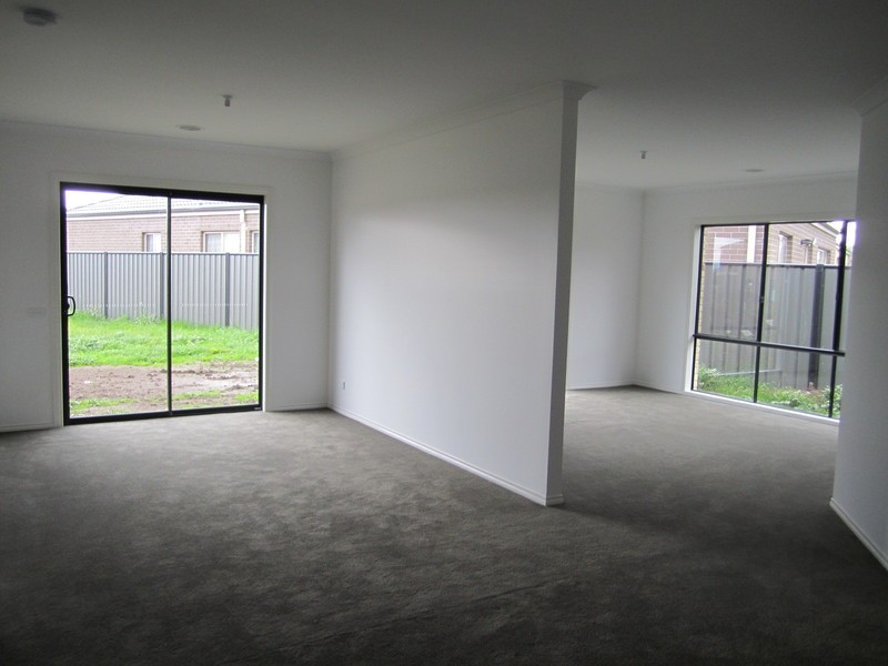 40 Wattletree Street, Craigieburn VIC 3064