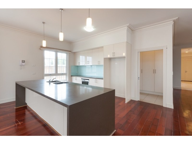 37 Royal Terrace, Craigieburn VIC 3064