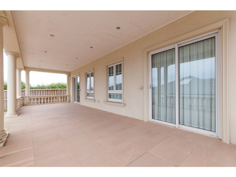 37 Royal Terrace, Craigieburn VIC 3064