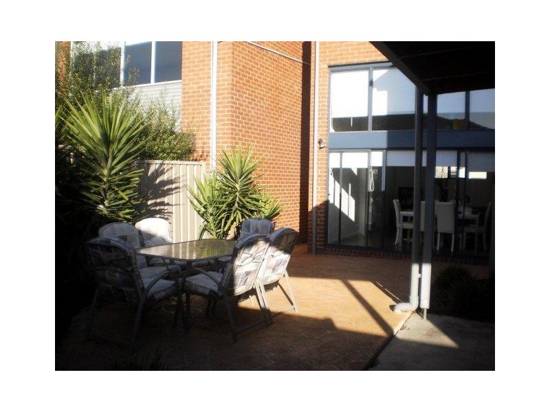 10 Gunning lane, Craigieburn VIC 3064