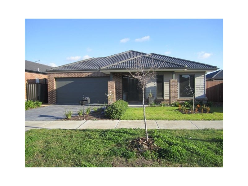 15 Ebony Circuit, Craigieburn VIC 3064