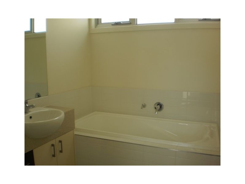 Unit 7/2 Burrora Way, Craigieburn VIC 3064