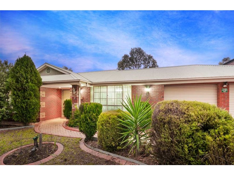 7 St. Agnes Close, Craigieburn VIC 3064