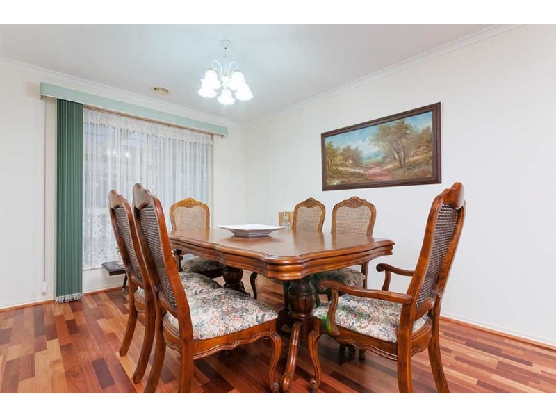 7 St. Agnes Close, Craigieburn VIC 3064