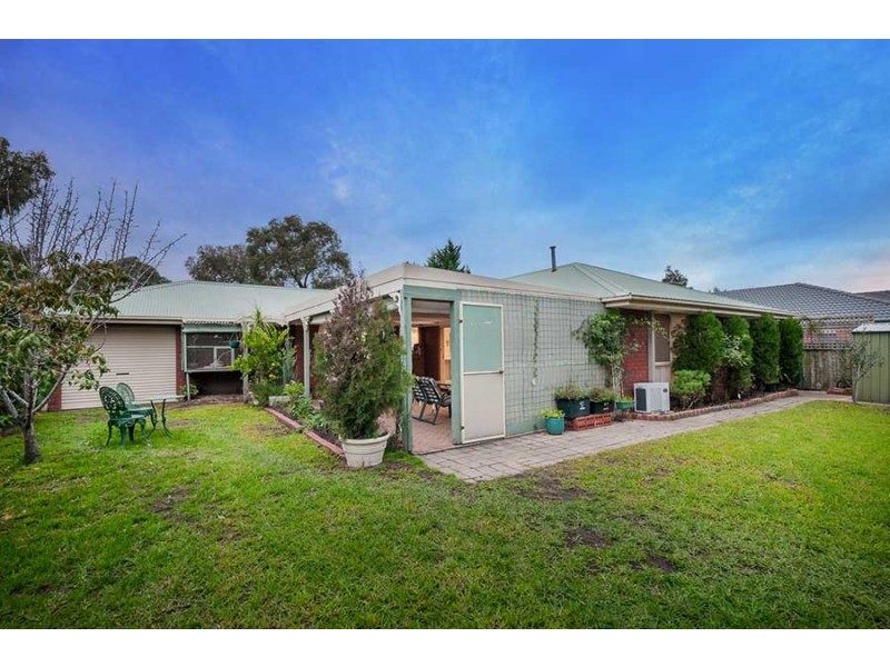 7 St. Agnes Close, Craigieburn VIC 3064