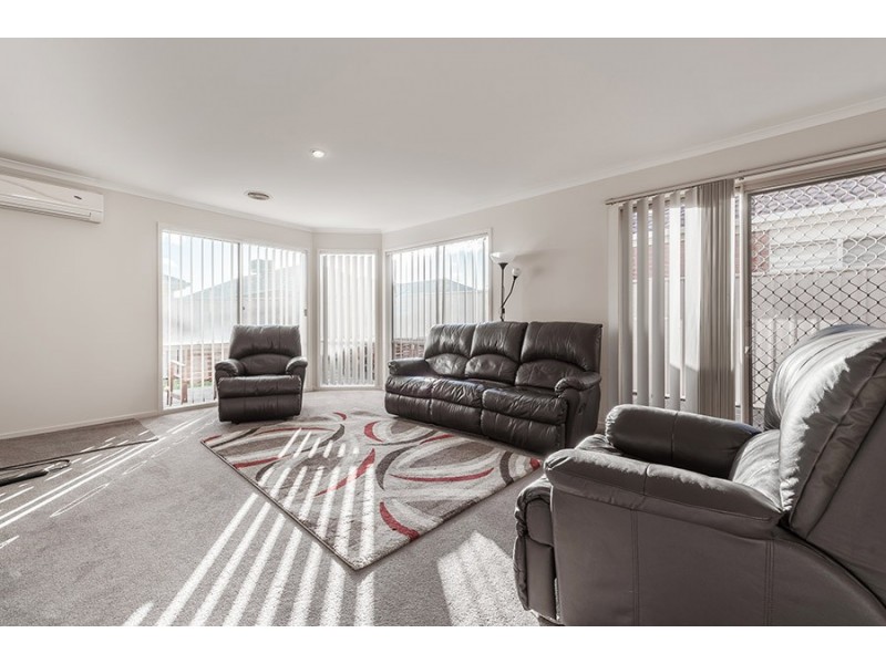 13 Berrima Close, Craigieburn VIC 3064