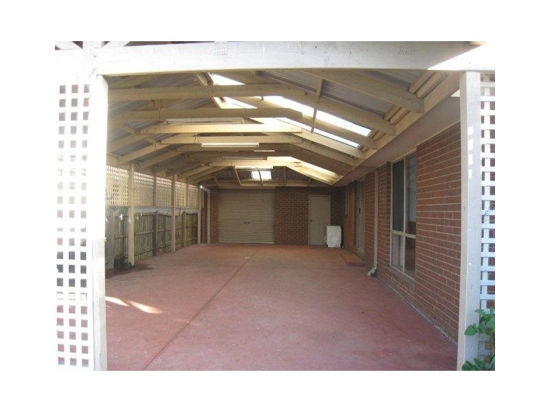 67 Yarcombe Crescent, Craigieburn VIC 3064