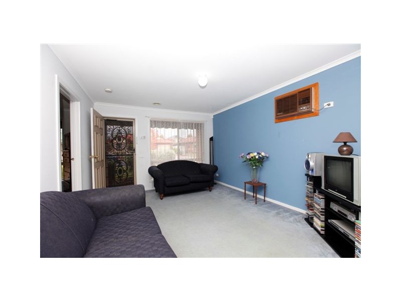 11 Waterford Avenue, Craigieburn VIC 3064